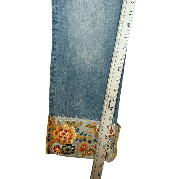Driftwood Collette Embroidered Boho Hippie Gypsy Denim Jeans Womens Size 28 - Picture 6 of 7